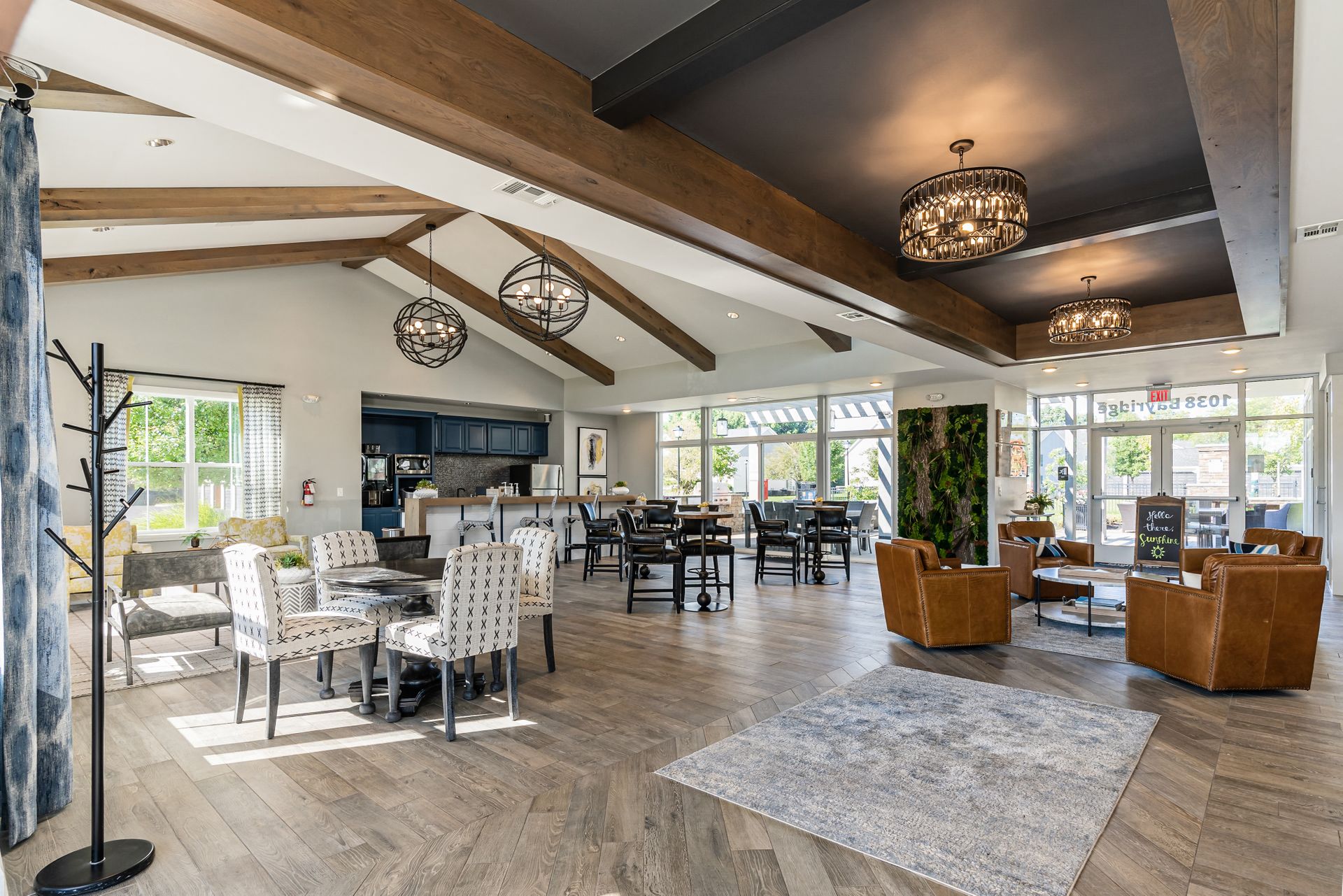 Lake Club Image 3